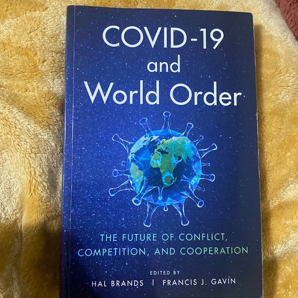 Text book - Picture 1 of 1